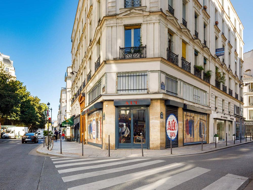 92 rue de Turenne, Danton store